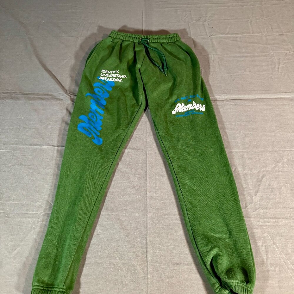 🍃Identify. Understand. Breakaway. Size Large mens pants.🍃